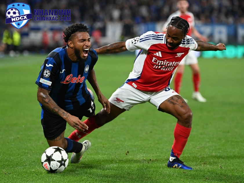 Sterling đang có những ngày tháng khó khăn tại Arsenal (Ảnh: Getty).